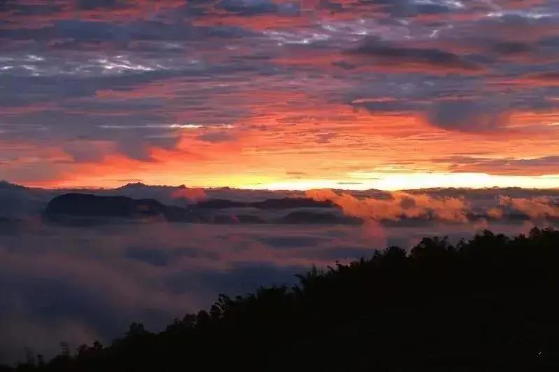 又是一年云海季，這個(gè)冬天來(lái)云南看“海”吧！   昆明宴會(huì)策劃
